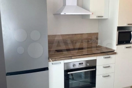 1-к. квартира, 40 м², 9/17 эт.
